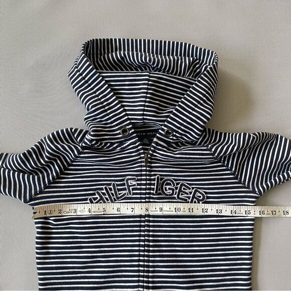 2000’s Tommy Hilfiger Spell Out Striped Zip Up Hoodie Women’s
Size XS (TP/XP) - Picture 4 of 12